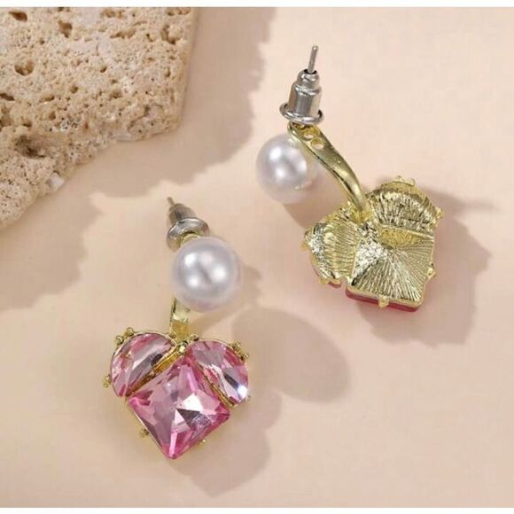 NWT Sparkling Heart Shaped Pink Cubic Zirconia Ear Jacket Faux Pearl Earrings - Picture 6 of 8